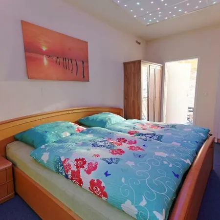 Vakantiehuis Vakantiehuis *